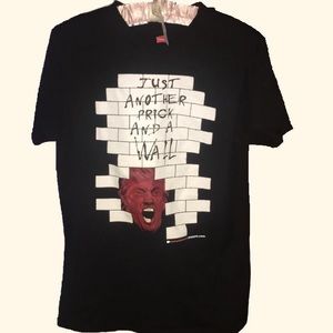 VINTAGE / anti-trump t shirt